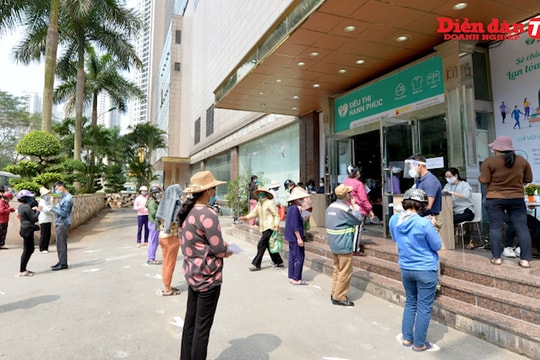 Siêu thị hạnh phúc 0 đồng: Ấm lòng người nghèo thời dịch bệnh COVID-19