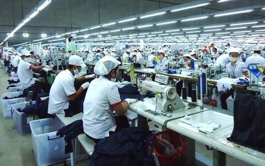 4 tháng đầu năm xuất nhập khẩu hàng dệt may tụt dốc vì COVID-19