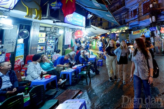 "Thắp sáng" kinh tế ban đêm: (Kỳ 2) Thách thức cân bằng lợi ích