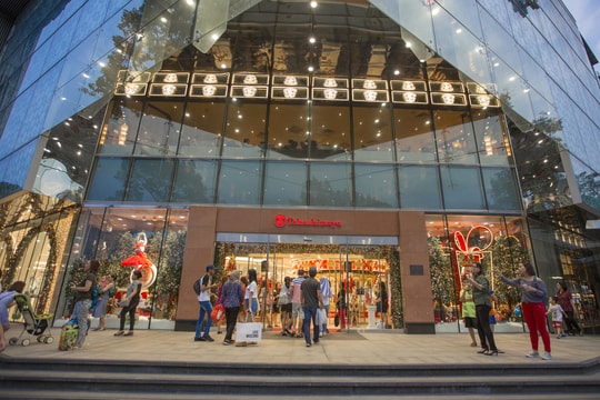 Hướng đi nào cho các trung tâm thương mại và siêu thị bán lẻ hậu COVID-19?