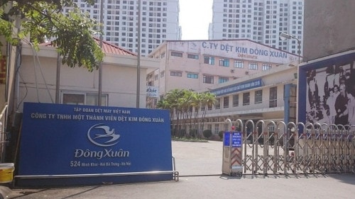 NHÀ MÁY "CỐ THỦ" PHÁ VỠ QUY HOẠCH THỦ ĐÔ (Kỳ I): Người dân "sống chung với lũ"