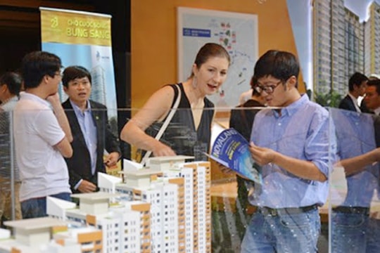 Vì sao người nước ngoài không dễ sở hữu nhà tại Việt Nam? (KỲ III): Nới “room” nhưng đừng mong có "sóng"