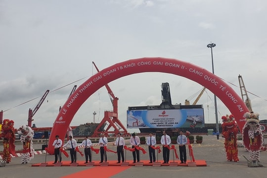 Khánh thành Cảng quốc tế Long An có thể tiếp nhận tàu 70.000 tấn