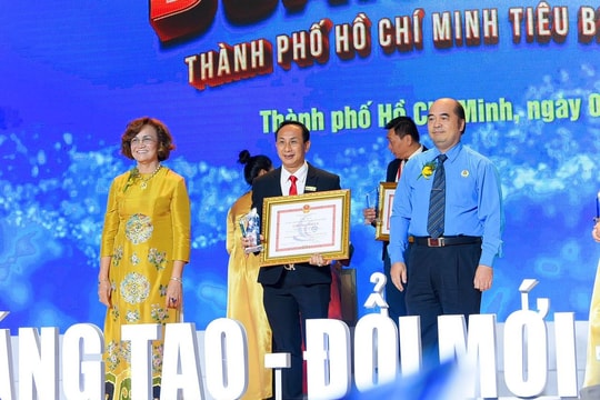 TGĐ Vina CHG được vinh danh Doanh nhân tiêu biểu TPHCM 2020