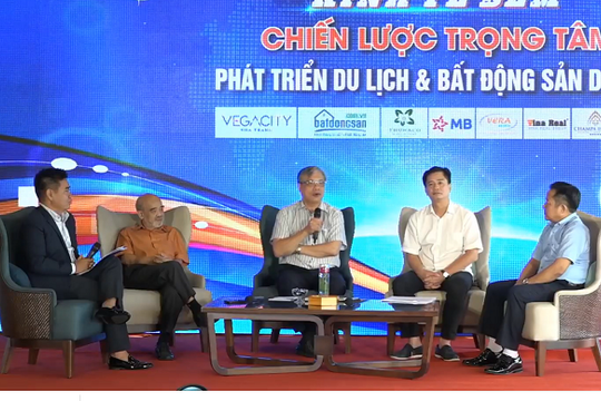 Phát triển kinh tế ban đêm: Phải đi trước một bước