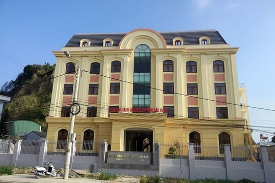 “Lùm xùm” chuyện đấu thầu tại Cục Thi hành án dân sự Bắc Kạn