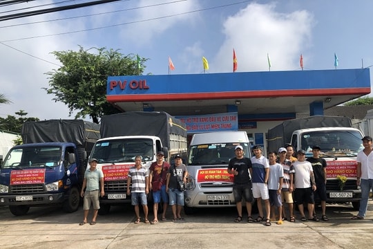 PVOIL hỗ trợ xăng dầu xe cứu trợ đồng bào lũ lụt miền Trung