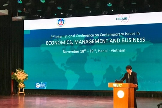 Học cách sống chung và thích nghi với COVID-19