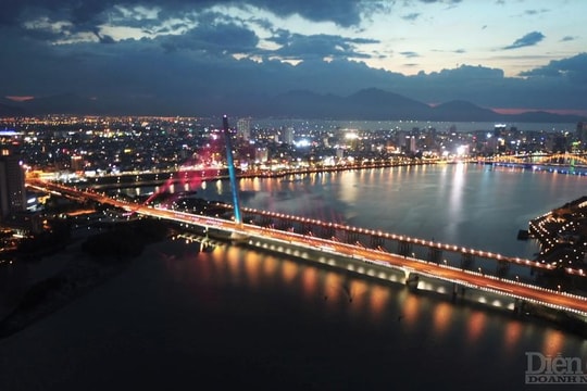 Dịch COVID-19 phủ gam màu tối lên kinh tế Đà Nẵng