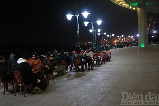 Hải Phòng: Hàng quán đua nhau lấn chiếm vỉa hè