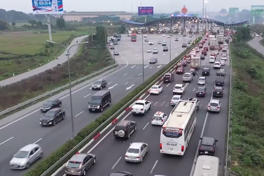 CÂU CHUYỆN CUỐI TUẦN: Số phương tiện dùng dịch vụ ETC quá thấp, vướng do đâu?