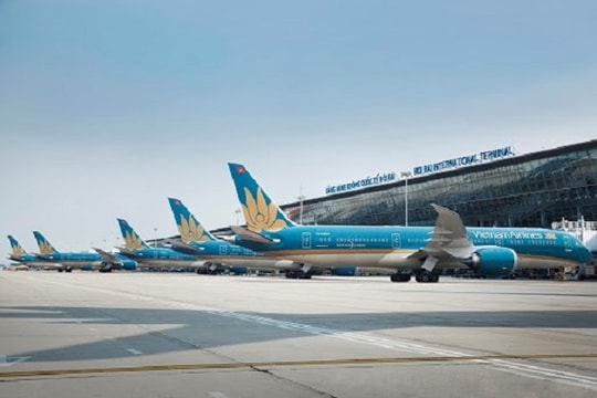 Áp lực mới trên đôi cánh Vietnam Airlines