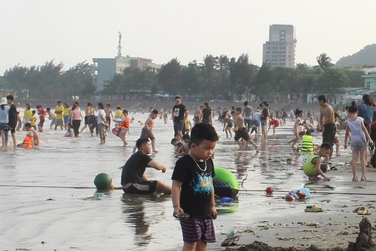 Du lịch Đồ Sơn (Hải Phòng): Bao giờ mới “tỉnh giấc”?