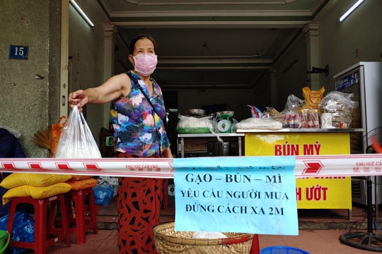 Đà Nẵng những ngày chỉ "gói mang về"