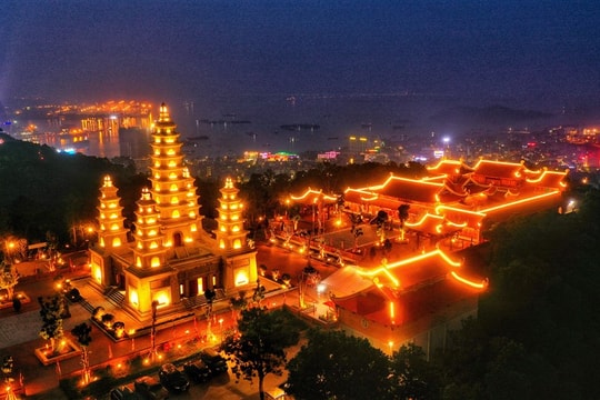 Đi hết Quảng Ninh qua những quần thể tâm linh đẹp ngoạn mục