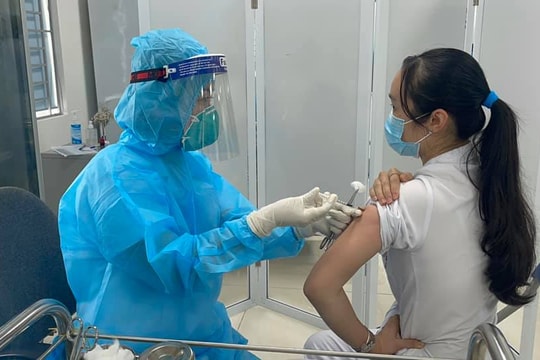 Xã hội hóa vaccine: "Cần quota trong nhập khẩu vaccine COVID-19"
