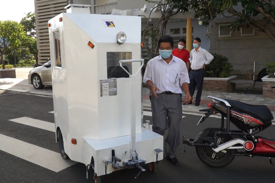 Giảng viên Đà Nẵng chế tạo cabin chở bệnh nhân COVID-19
