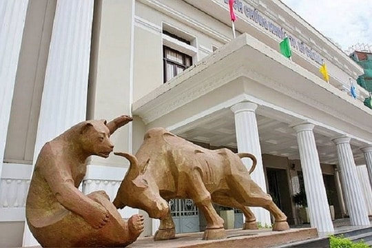 Chia tiếp thị phần môi giới cổ phiếu và trái phiếu