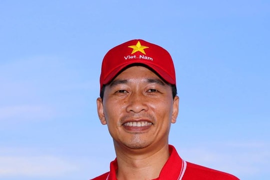 Người đưa ATM nước ngọt ra Trường Sa