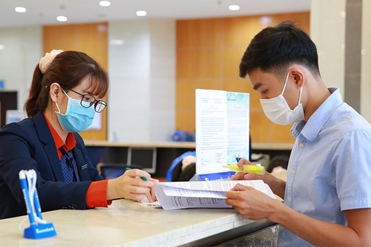 “Mua sắm online-Bye bye tiền mặt” với Sacombank