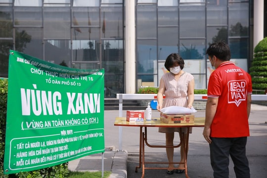 Giao hàng linh hoạt tại “vùng xanh”, doanh nghiệp bưu chính đảm bảo cung ứng đủ hàng hóa