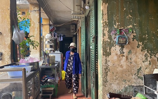 Hải Phòng: Nguy hiểm tại khu tập thể cũ trong mùa mưa bão