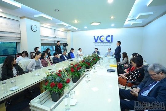 VCCI đồng hành cùng các Hiệp hội, hỗ trợ cho sự phát triển cộng đồng doanh nghiệp