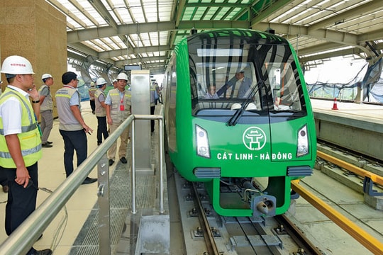 Tàu Cát Linh - Hà Đông: Bàn giao trước 10/11, không thu phí trong 15 ngày đầu