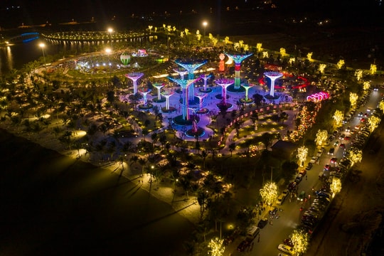 Tiền nhàn rỗi chảy mạnh về BĐS, nhà đầu tư “tinh” và “tỉnh” sẽ hốt bạc