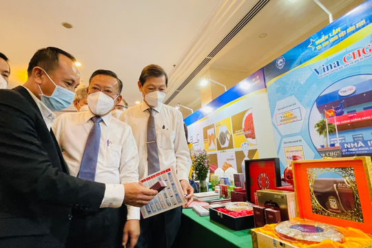 Vinacheck SMS QR Code được vinh danh “Sản phẩm, dịch vụ tiêu biểu TP. HCM năm 2021”