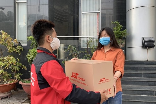 Đâu là yếu tố giữ chân và thu hút nhân sự ngành chuyển phát nhanh mùa cuối năm?