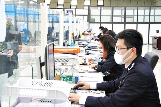 Ùn tắc nông sản biên giới: Lào Cai, Quảng Ninh, Lạng Sơn dừng nhận xe hoa quả từ 17/1