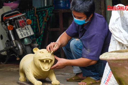 Bắt mắt với linh vật hổ bằng gốm phục vụ tết Nhâm Dần 2022