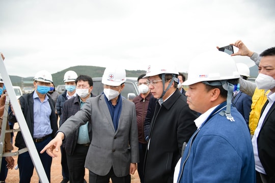 Đẩy nhanh tiến độ giải phóng mặt bằng dự án Trung tâm điện lực Quảng Trạch