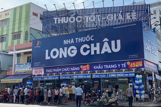 Phân phối thuốc điều trị COVID, chuỗi nhà thuốc Long Châu giúp FPT Retail "hốt bạc"