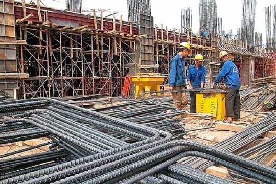 Giá thép tăng vượt đỉnh, doanh nghiệp ngành thép làm ăn ra sao?