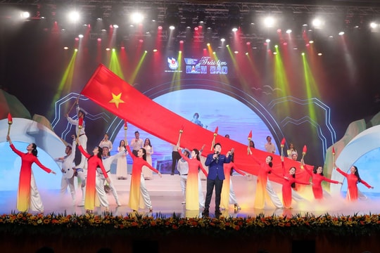 “Trái tim biển đảo”: Nhân lên niềm tự hào về tình yêu biển, đảo quê hương