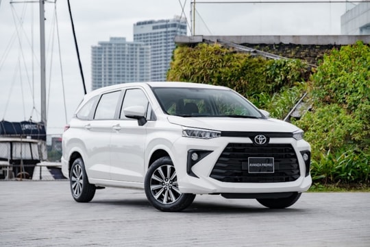 Toyota Việt Nam giới thiệu bộ đôi Veloz Cross và Avanza Premio nhập khẩu từ Indonesia