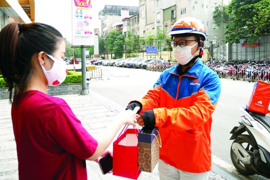 Chiến lược “nước nổi bèo nổi” của Ahamove