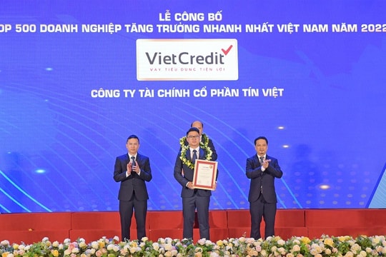 VietCredit - Công ty tài chính duy nhất vào top 10 bảng xếp hạng FAST500
