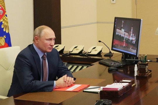 Putin đang tính toán gì ở Donbass?