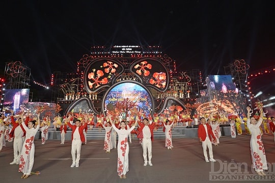 Lễ hội Hoa Phượng Đỏ - niềm tự hào của người dân đất Cảng