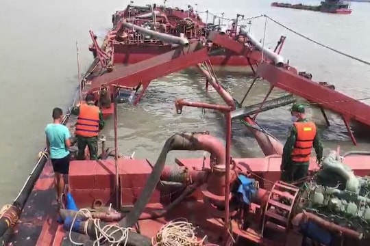 TP.HCM: Khởi tố vụ án đường dây khai thác cát lậu tại biển Cần Giờ