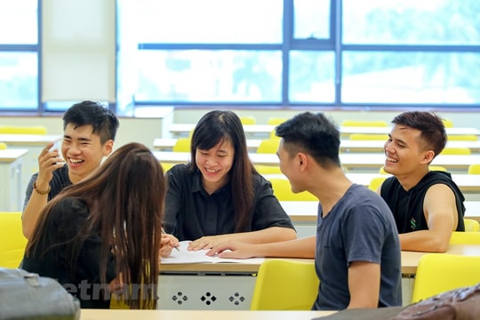 Vì sao Trường đại học Kinh tế quốc dân Hà Nội không tăng học phí?