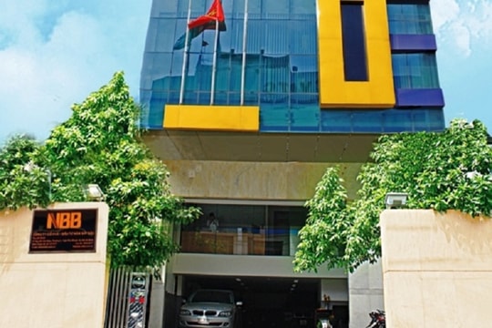 Năm Bảy Bảy ngập chìm trong nợ vay