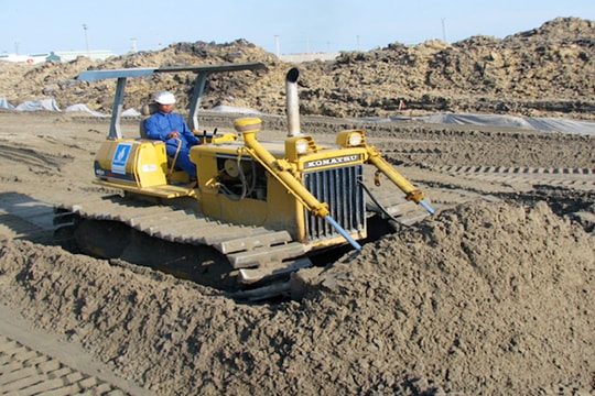 Khan hiếm cát xây dựng ở ĐBSCL - Bài 1: Nguy cơ nhiều dự án đầu tư công chậm tiến độ