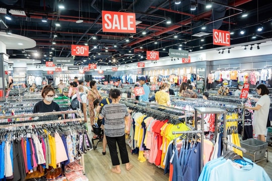 Các TTTM Vincom đông nghịt khách dịp nghỉ lễ 2/9