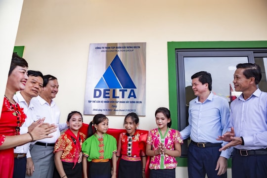 DELTA theo em đến trường năm 2022