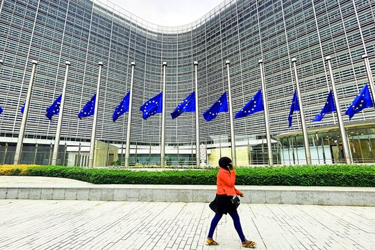 Bên trong cuộc chiến giữa EU và Big Tech