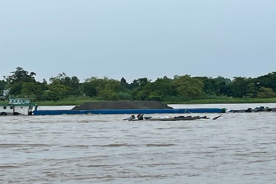 Khan hiếm cát xây dựng ở ĐBSCL - Bài 2: “Căng mình” giải bài toán cát cho cao tốc